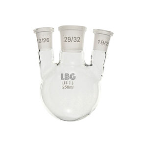Flask, round bottom with three necks (parallel)